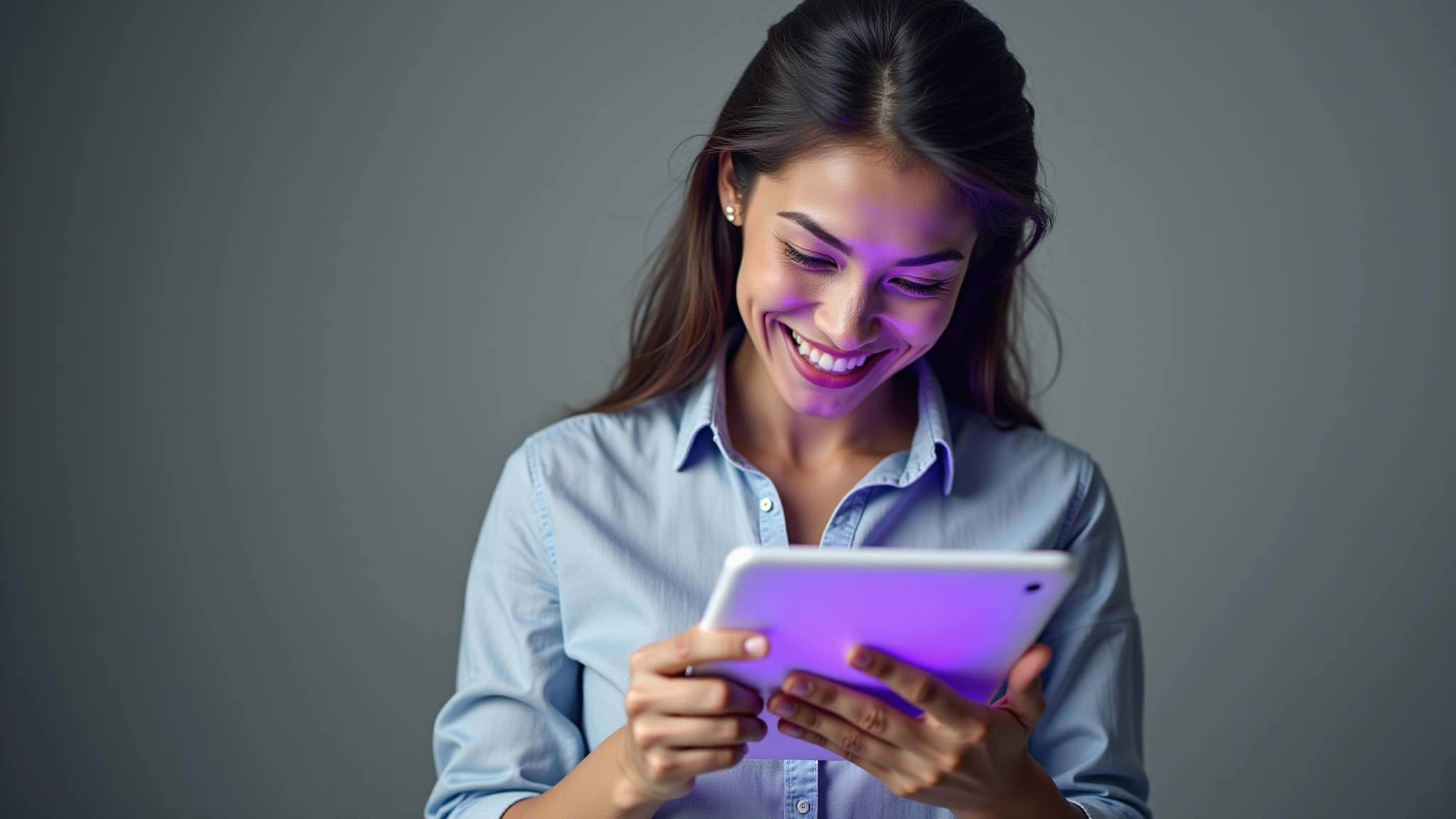 Persona usando SmartBook AI